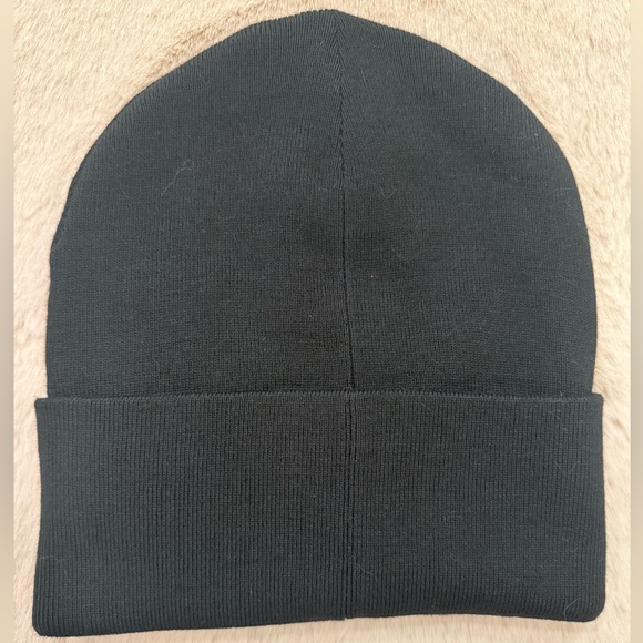 Lululemon Athletica Black Beanie with Gold Logo - Picture 3 of 4